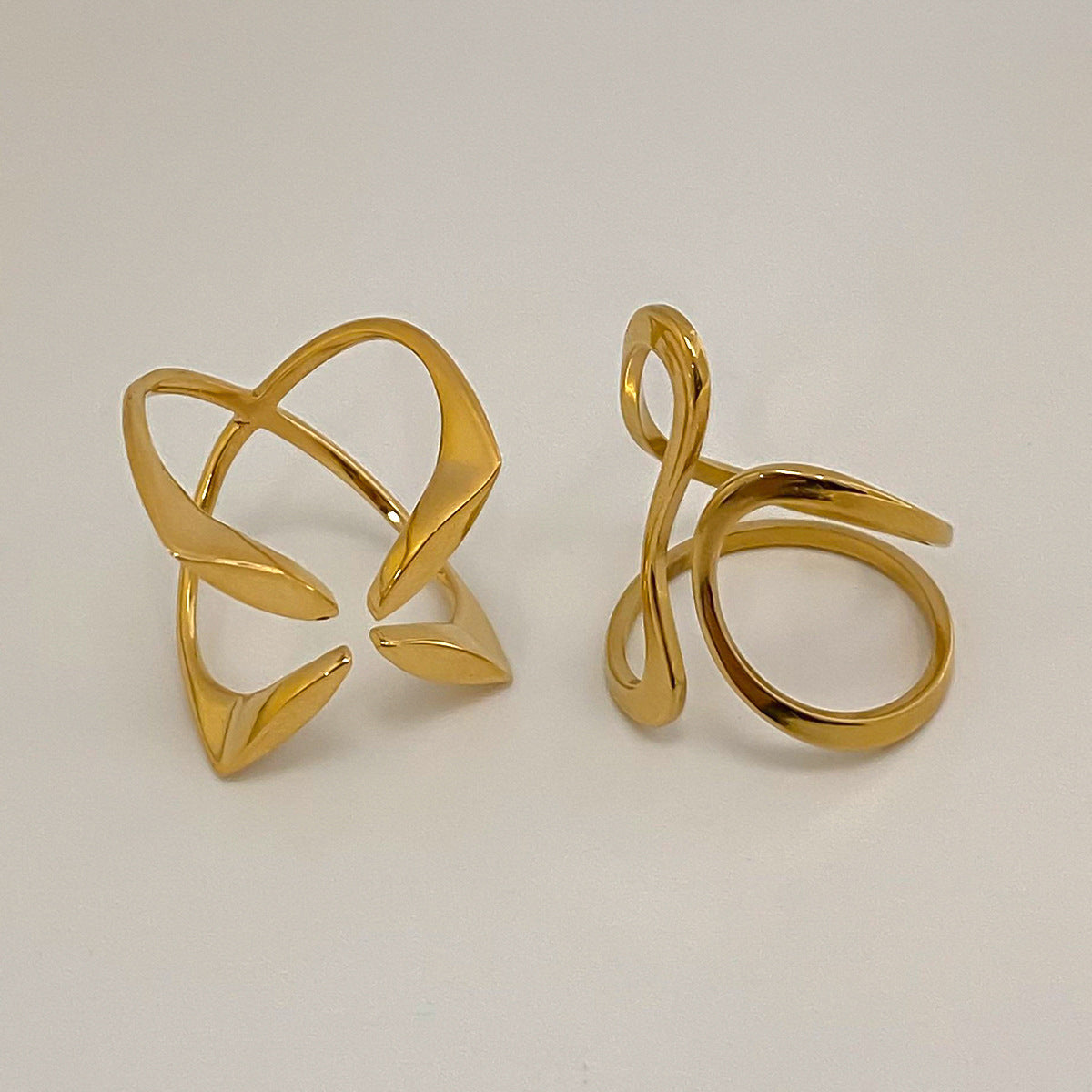 Delicate Bow Ring